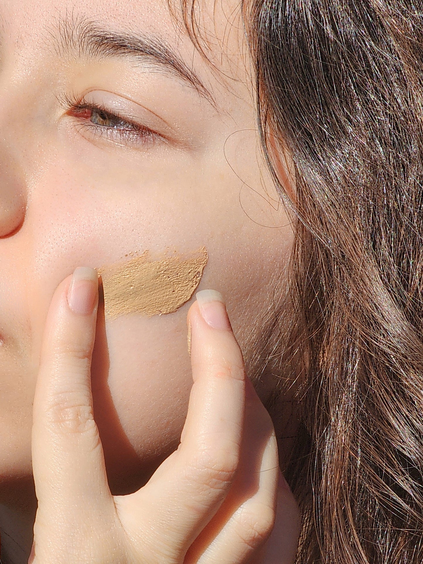 TINTED SUNSCREEN